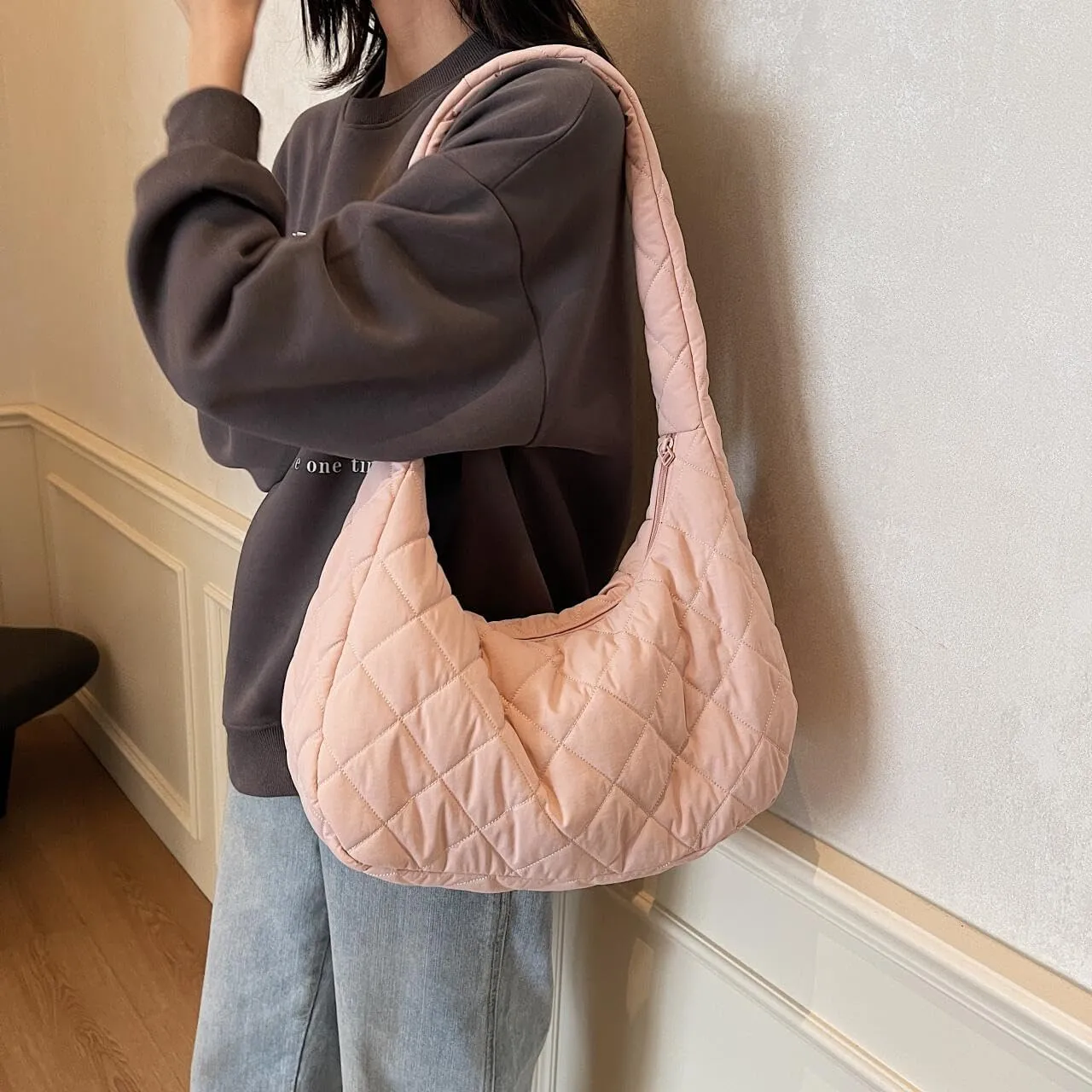 Quilted Nylon Shoulder Crossbody Bag Women Puffy Hobos Handbags Padded Carryall Purse Lightweight