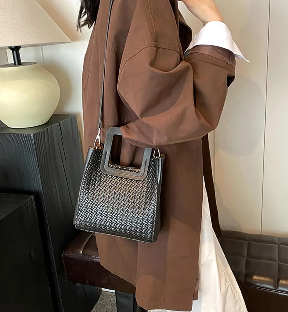 Retro Woven Crossbody Handbags For Women Clutch Satchels Shoulder Purse Ladies Trendy Bucket Bag for Work Travel