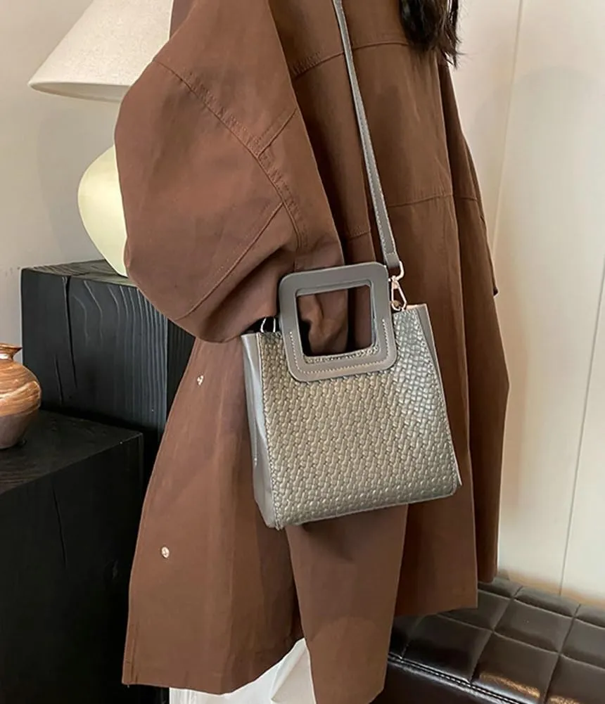 Retro Woven Crossbody Handbags For Women Clutch Satchels Shoulder Purse Ladies Trendy Bucket Bag for Work Travel
