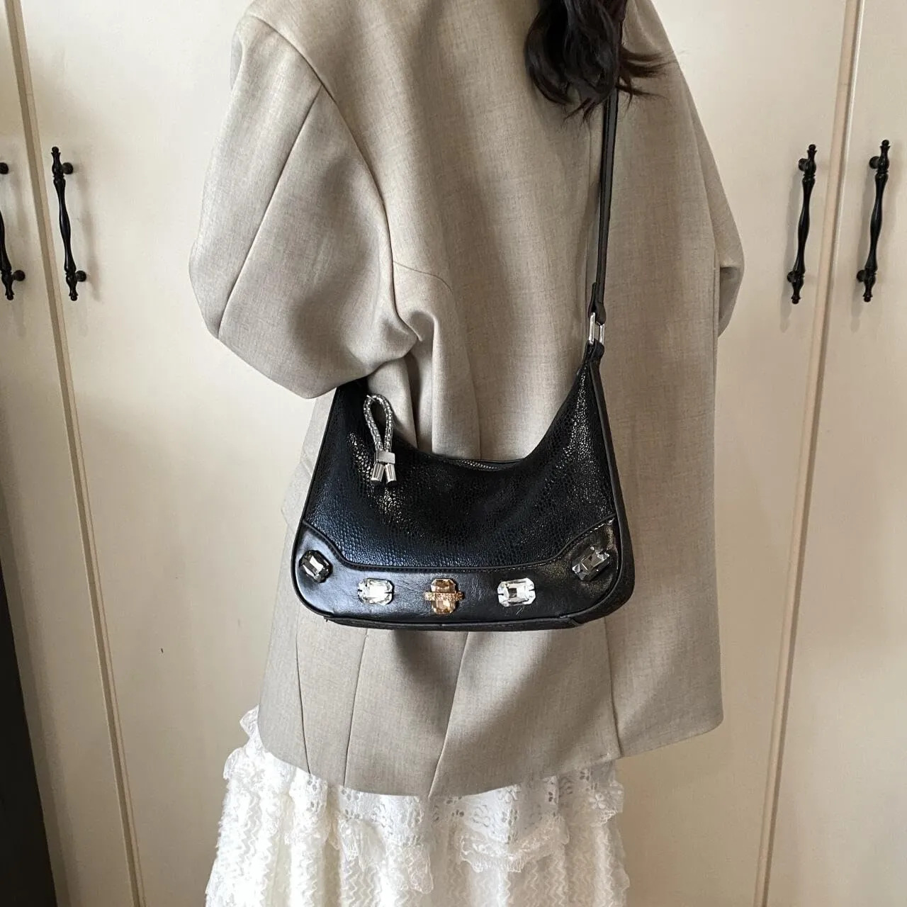 Trendy Snake Print Hobos Handbag Purse for Women Shoulder Crossbody Bag Retro Diamond Totes with Removable Strap