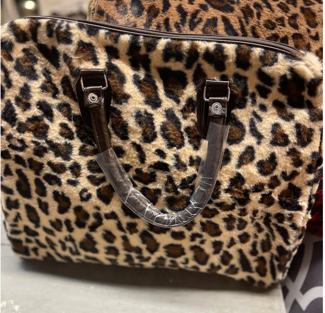 Weekender Totes & Bags Nima
